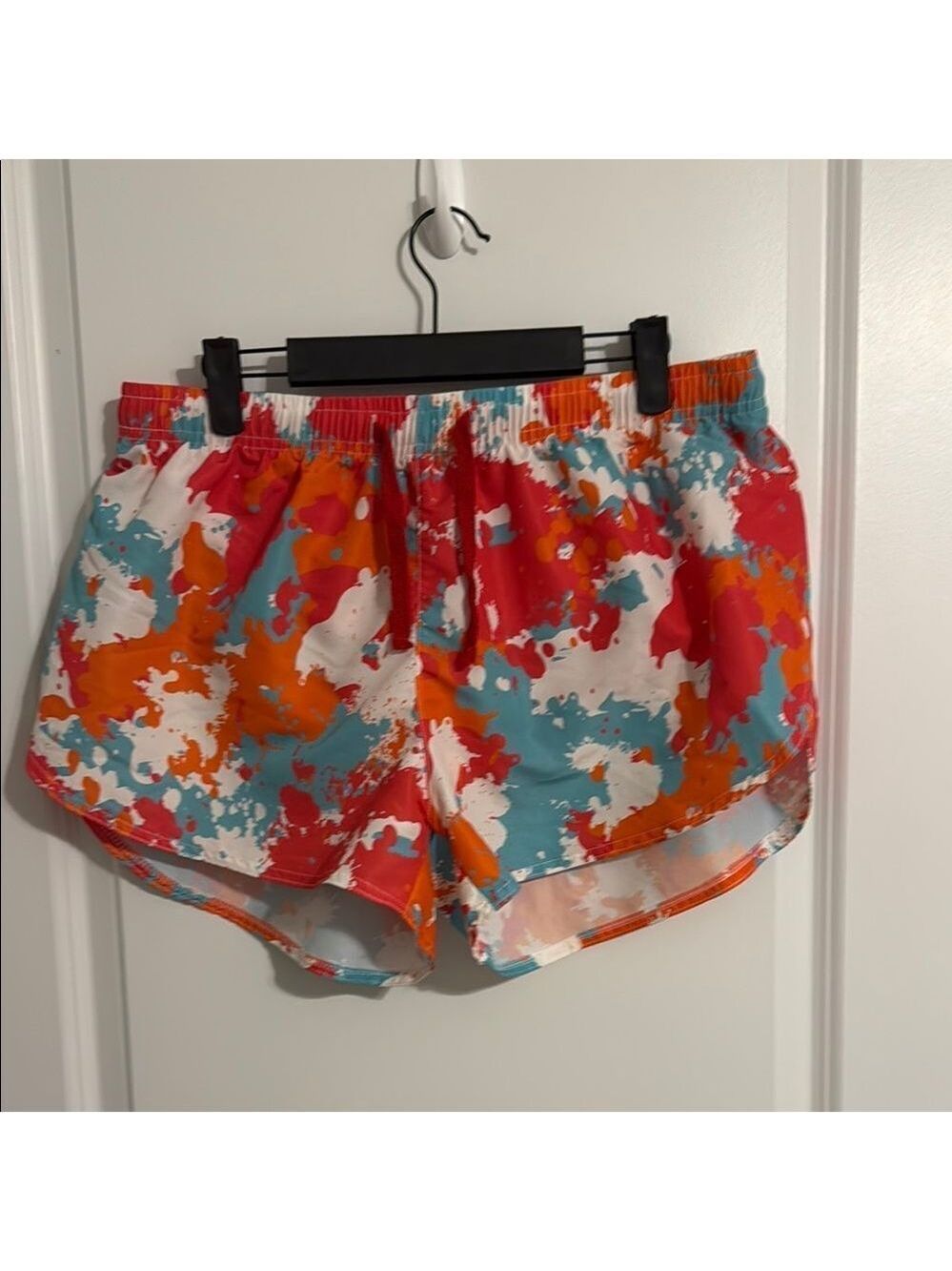 Southern Couture Splash Print Athletic Shorts Women’s Large Red Orange Blue